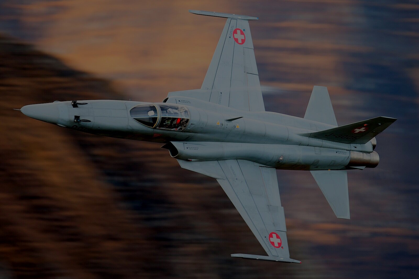 TF-5R Red Tiger artwork